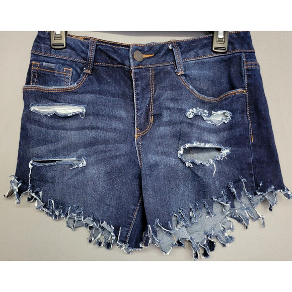 Time and Tru Thrashed Jean Shorts Supper Skinny Womens 14 Blue Denim Dark Wash - Picture 1 of 10